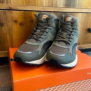 Fabletics hiking boots